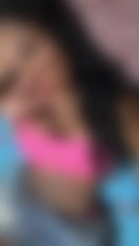 My body desires your caresses 🍒🔥🤤 by valentinarivas