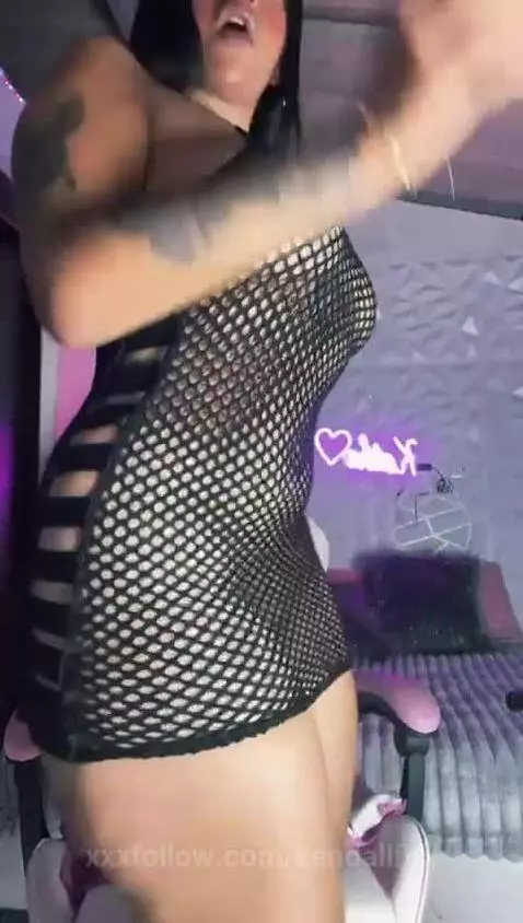 Hello love, my room is burning in flames by kendallfox