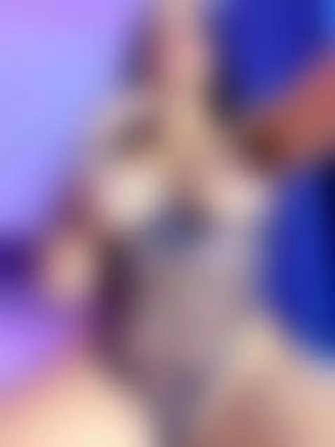 KISS ME by kendallfox