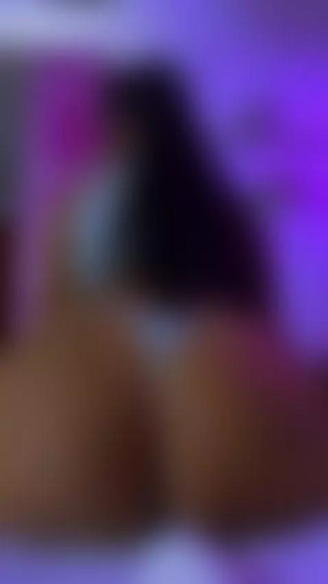 Happy Thursday❤️‍🔥🍑 by kendallfox