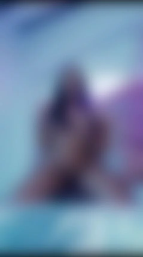 Today I will be your mysterious girl, come and discover ever... by kendallfox