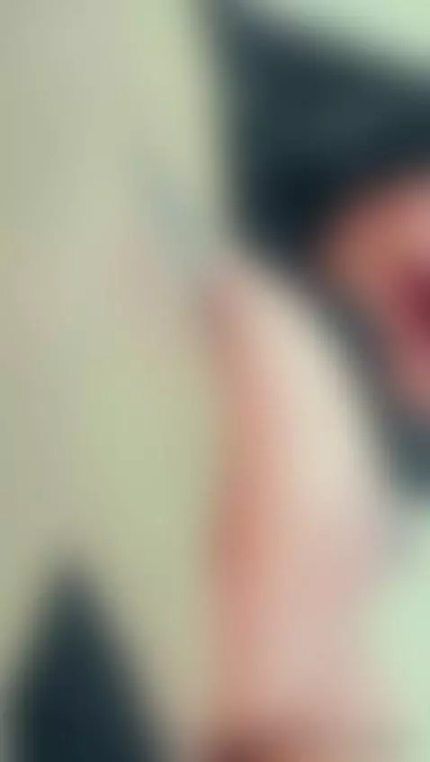 Play with my hard nipples by kendallfox