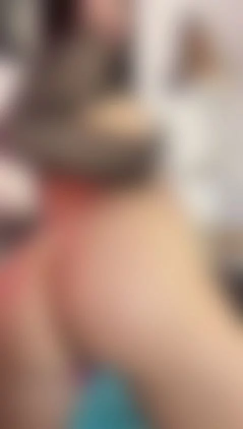 You craving this ass? 😏 by karolsweet