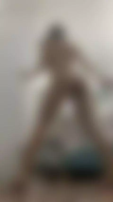 Twerk dance after a shower 🥵🥵 by karolsweet