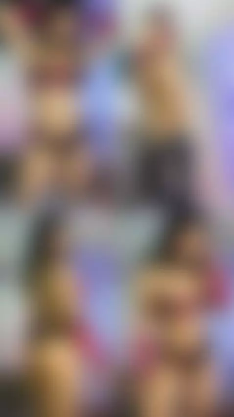 Online  now  guys! by karolsweet