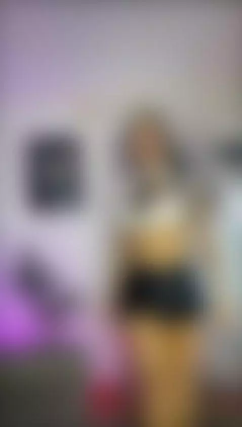 Friday  🥵 by karolsweet