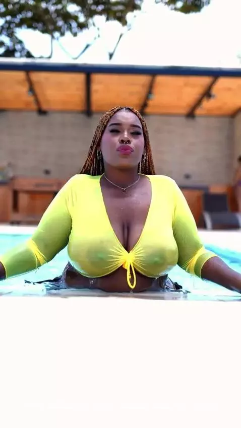 Take a break?😏 by dakotasexshow