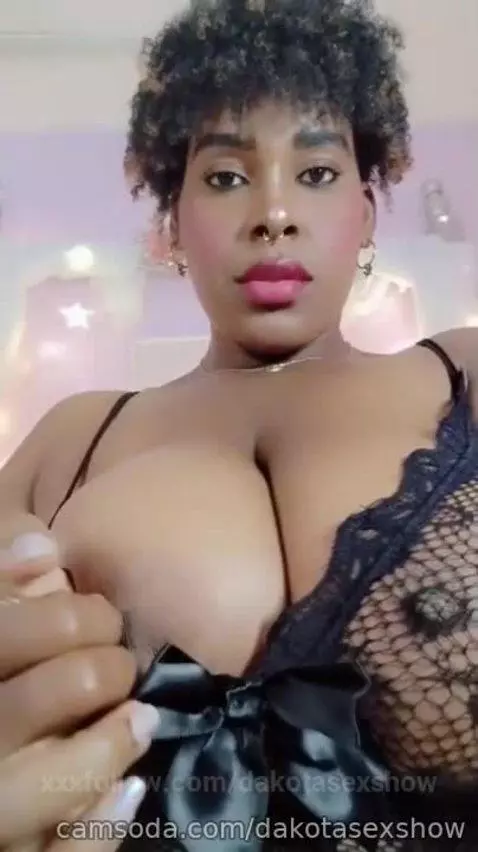 My tits are waiting for you by dakotasexshow