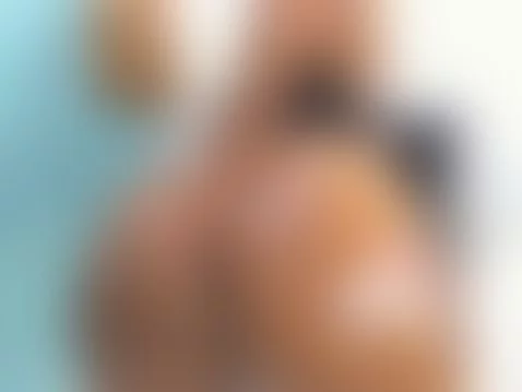 I bet you wanna put your face between my buttchecks by dakotasexshow