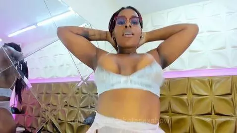 Are you addicted to watching boobs bounce? by dakotasexshow