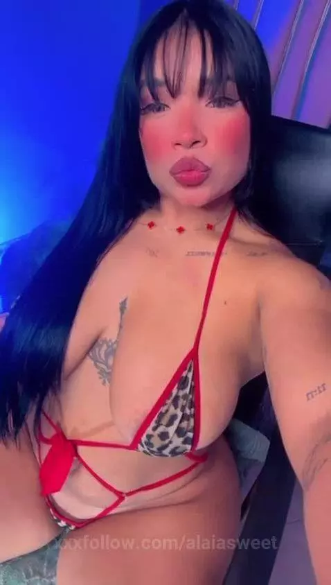 play hard with my tits!! by alaiasweet