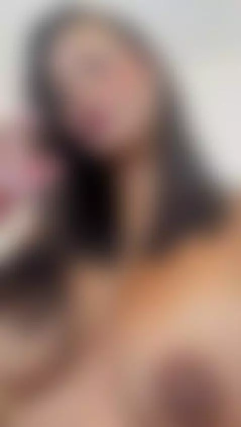 My love, hey i'm online now, do you wanna play with my boobs... by selenacute