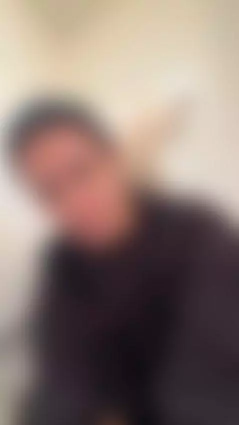 i cant take a shit alone lol by katanakombat