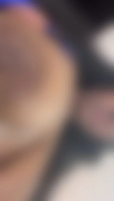 Come here and suck my tits by aletxiahilson