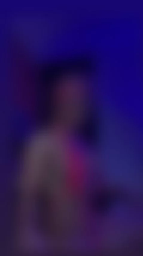 Your fit favorite girl is online NOW! Let's play! by isabellamout