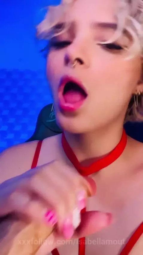 Make me explore the depths of my feminity til u can't resist... by isabellamout