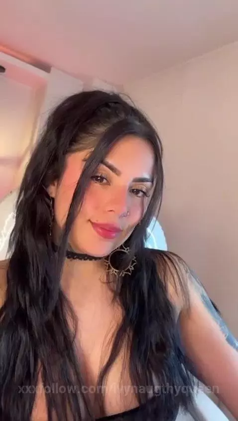 My pretty face want to feel ur cum ♥ by ivynaugthyqueen