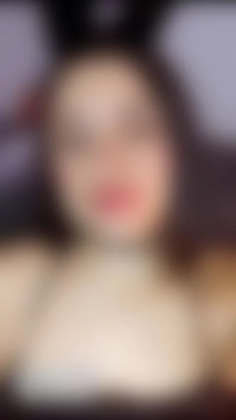 Hello, tonight I'll wait for you in my bed by ivynaugthyqueen