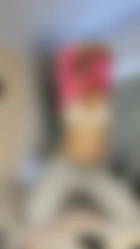 Let me be your woman by mollyglitter