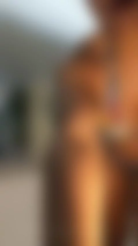 changing my thong by mollyglitter