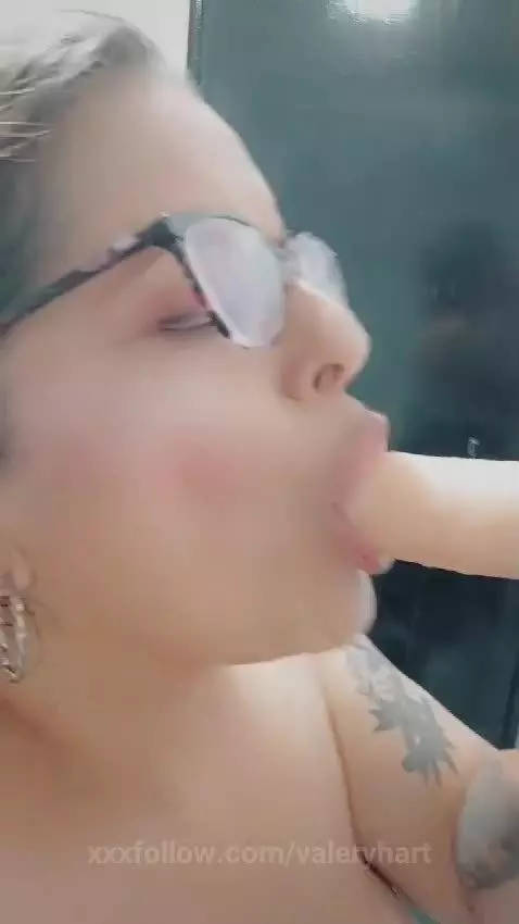 SHOWER TIME, LET ME SUCK YOUR DICK by valeryhart