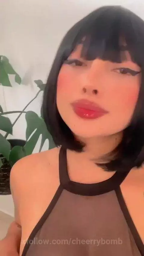 Hiii !! by cheerrybomb