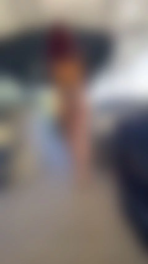 Do you want know what happen at the end? 😏
Suscribe now! by cheerrybomb