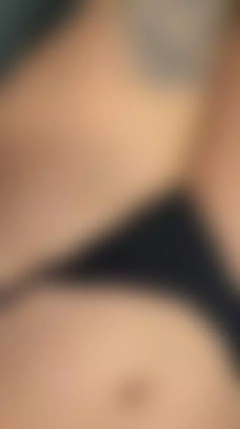 do you like tan skin ? 😏 by cheerrybomb