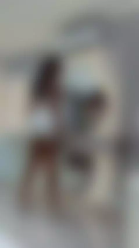 sola en casa !!! by tattoobabyy