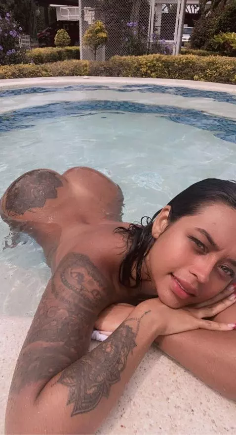 Let's play on my snapchat? get it in my Cámsoda account 💘 by tattoobabyy