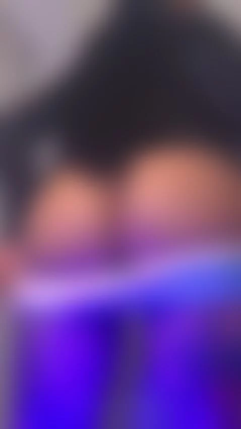 😇😇 slap it! by lyzzie