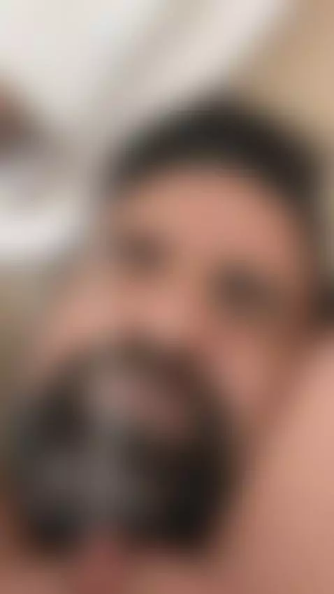 she takes a piss while i eat her pussy and i cant breathe! by daddysaurus