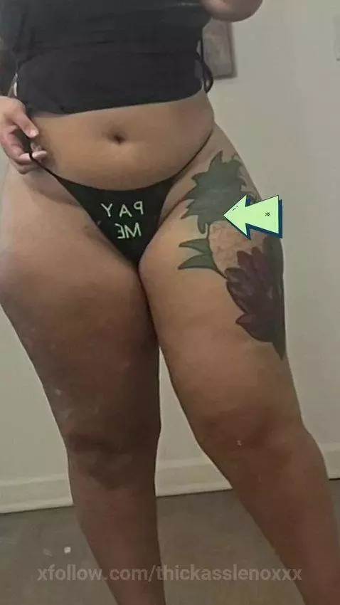 Video by thickasslenoxxx