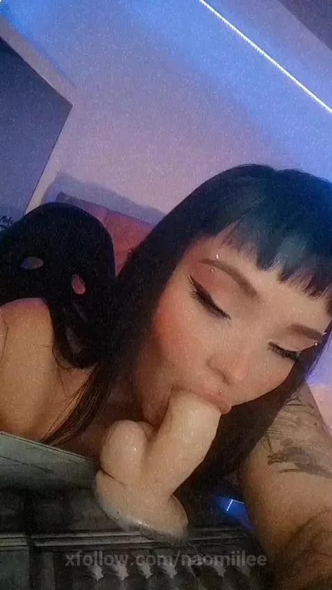 I want eat u cum...I hope to see you in my room and drain ev... by naomiilee