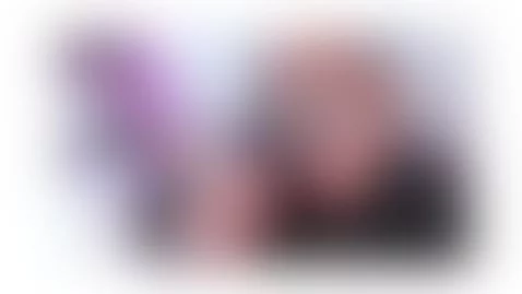 a reverse blowjob to end the week? by naomiilee