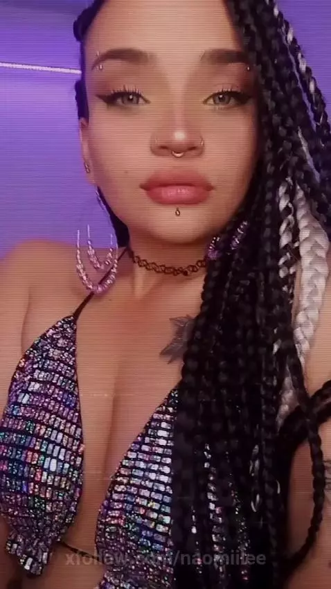 new look.... see you online. ♥ by naomiilee