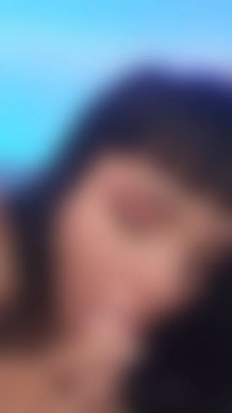 Give me u cum in mi throat... by naomiilee