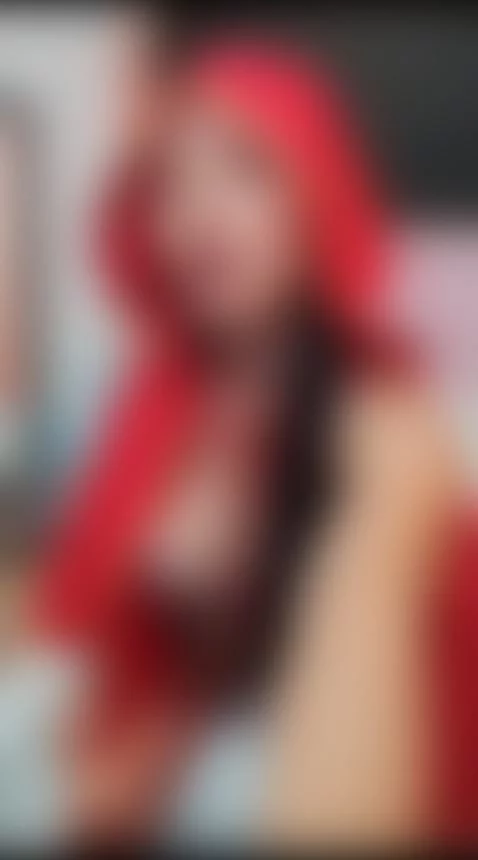 I'm alone, I hope the big bad wolf doesn't eat me 👀🔥 by veronicaroose