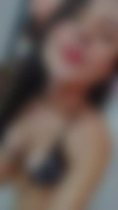 Get ready and enjoy the show 😏🔥🍒 by veronicaroose