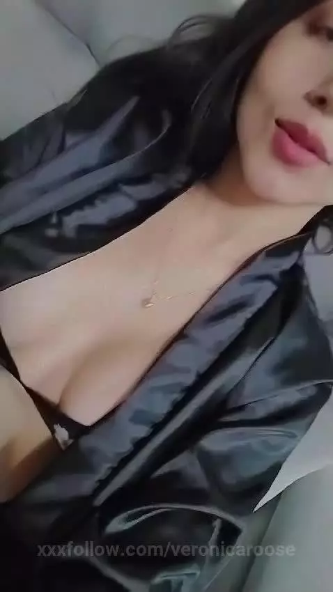 My girls want to play with your dick 💋🍒🔥 by veronicaroose