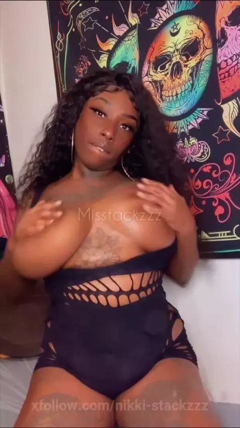 Big ol titties by nikki-stackzzz