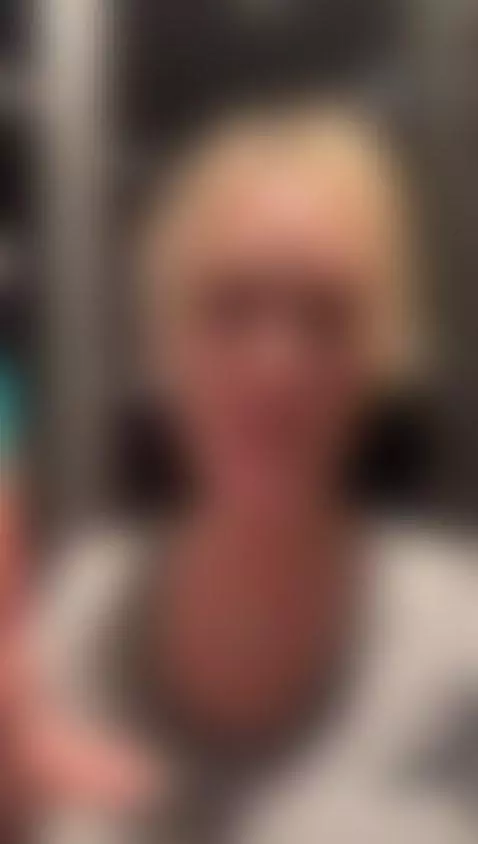 OCTOBER 1ST FAF WINNER IS.... by brandi-love