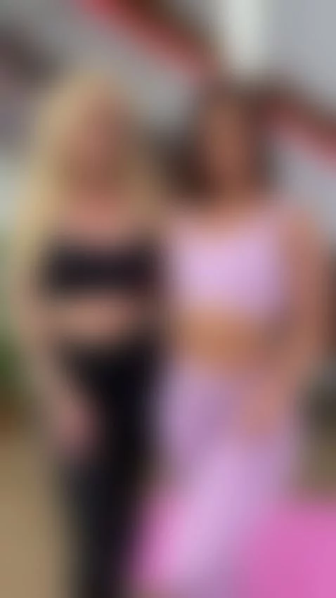 Kelsi Monroe joined me in the gym...to work on my 'flexibili... by brandi-love