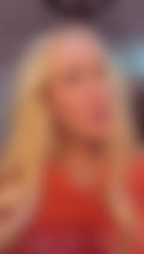 I WILL BE CHOOSING A WINNER ON AUGUST 1ST! The winner gets t... by brandi-love