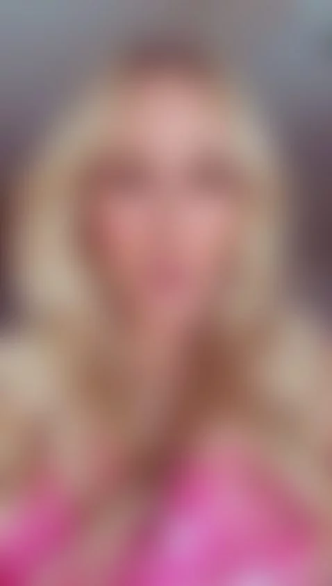 LIVE @ 7PM EST TONIGHT! Right here to pick a new fuck a fan ... by brandi-love