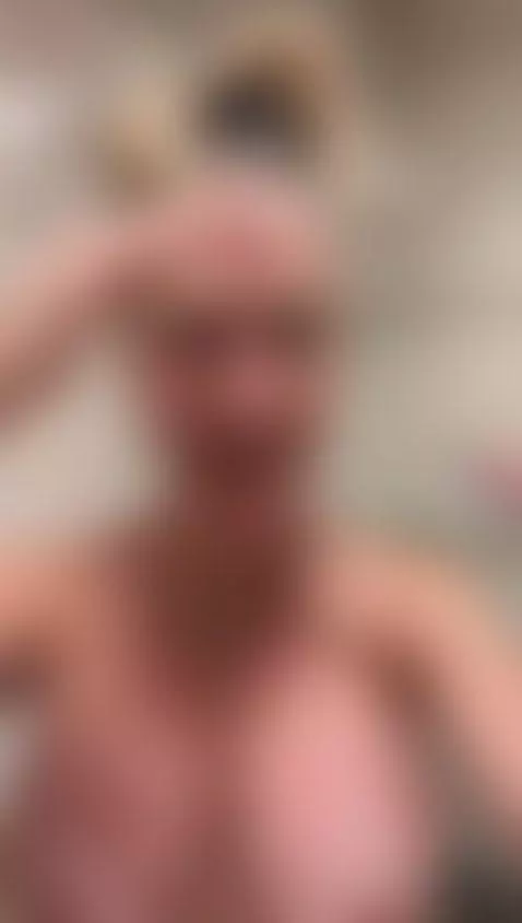 Happy Saturday y'all!! by brandi-love