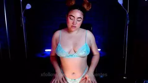 DO YOU LIKE HOW I LOOK IN BLUE? ONLINE! by kateryncifuentes