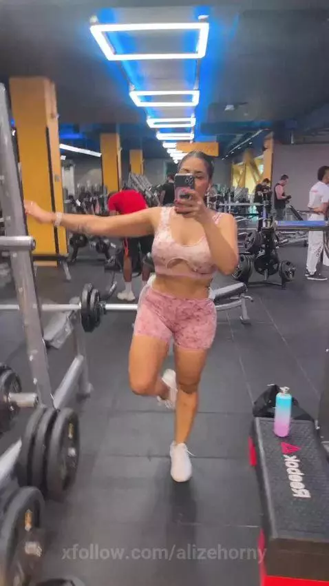 Y want ejercite whit me ? by alizehorny