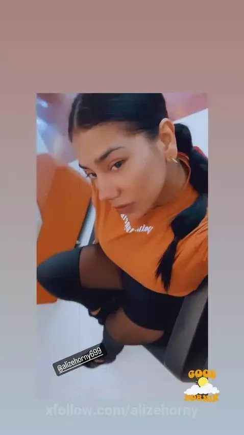 Good morning, new day, new happy girl by alizehorny