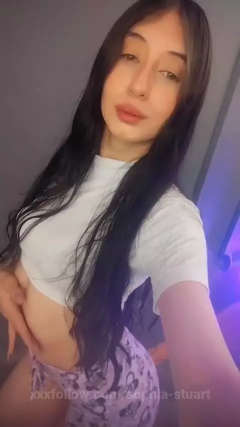 Beautiful mischievous girl ready to penetrate me for my hole... by sophia-stuart